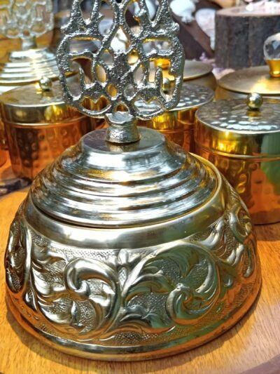 Regalia Ornate Gold Jar Candle