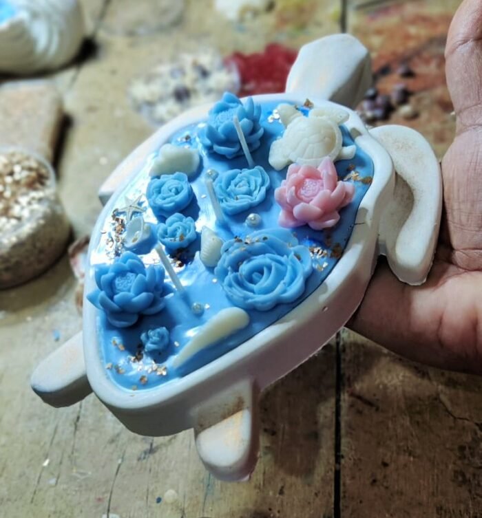 Sea Whisper Turtle Candle - Image 4