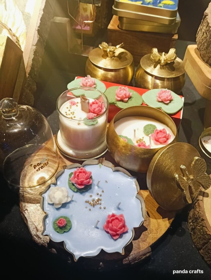 Positive Aura of Bouquet – Floral Luxury Candles (Diwali Exclusive) - Image 4