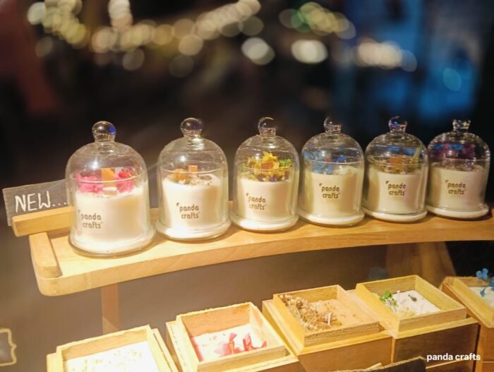 Positive Aura of Bouquet – Floral Luxury Candles (Diwali Exclusive) - Image 5